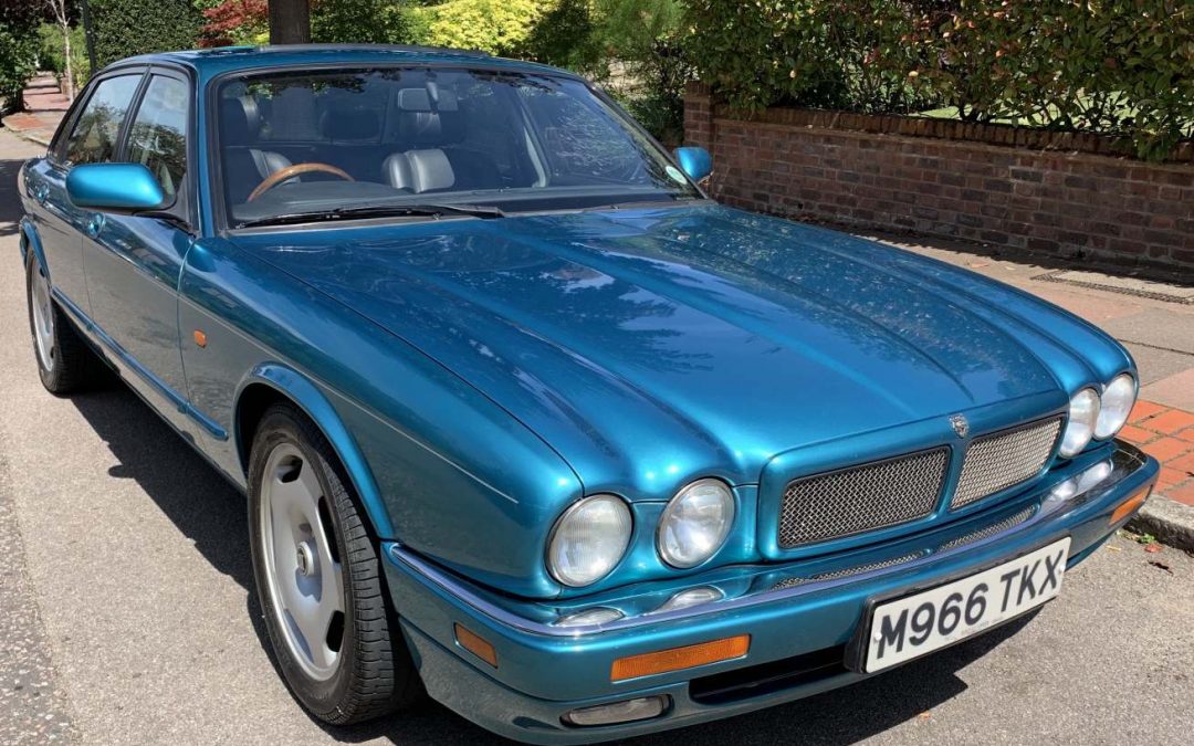 SUPERCHARGED STRAIGHT SIX XJ300 SALOON